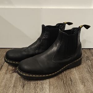 [LIKE NEW] Dr. MARTENS Black Chelsea Boots not chukka
